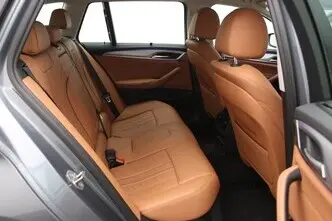 BMW 520, 2.0, 120 kW, гибрид, автомат, задний привод