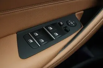BMW 520, 2.0, 120 kW, гибрид, автомат, задний привод