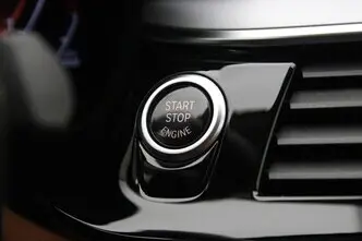BMW 520, 2.0, 120 kW, гибрид, автомат, задний привод