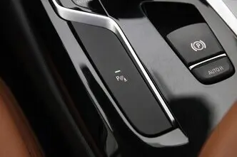 BMW 520, 2.0, 120 kW, гибрид, автомат, задний привод