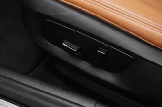 BMW 520, 2.0, 120 kW, гибрид, автомат, задний привод