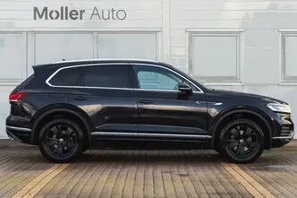 Volkswagen Touareg, 3.0, 169 kW, diesel, automatic, four-wheel drive