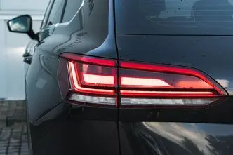 Volkswagen Touareg, 3.0, 169 kW, diesel, automatic, four-wheel drive