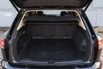 Volkswagen Touareg, 3.0, 169 kW, diesel, automatic, four-wheel drive