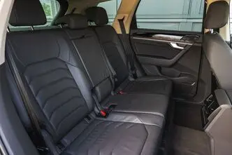 Volkswagen Touareg, 3.0, 169 kW, diesel, automatic, four-wheel drive