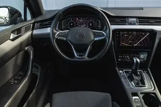 Volkswagen Passat, 160 kW, electric, manual