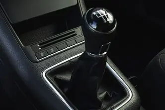 Volkswagen Tiguan, 1.4, 90 kW, бензин, механическая, передний привод