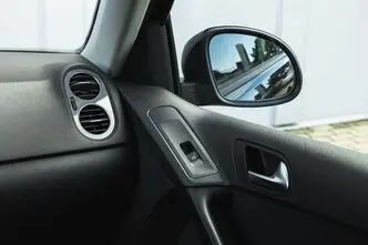 Volkswagen Tiguan, 1.4, 90 kW, бензин, механическая, передний привод