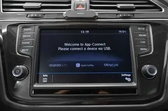 Volkswagen Tiguan, 1.4, 110 kW, бензин, автомат, передний привод