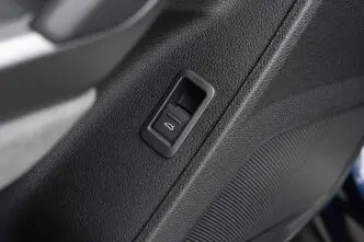 Audi Q3, 1.5, 110 kW, бензин, автомат, передний привод