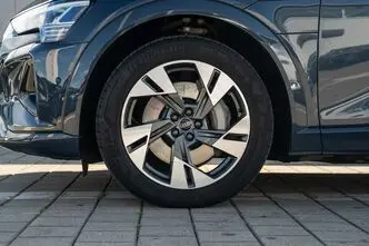 Audi Q8, 250 kW, elekter, automaat, nelikvedu