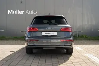 Audi Q5, 2.0, 184 kW, plug-in hybrid, automatic, four-wheel drive