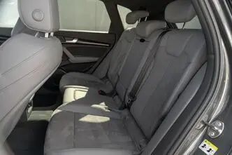 Audi Q5, 2.0, 184 kW, plug-in hybrid, automatic, four-wheel drive