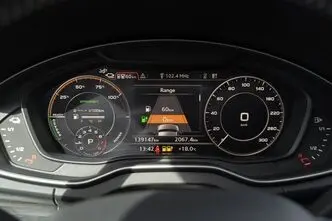 Audi Q5, 2.0, 184 kW, plug-in hybrid, automatic, four-wheel drive