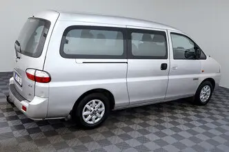 Hyundai H-1, 2.5, 140 kW, diisel, manuaal, esivedu