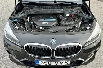BMW 225 Active Tourer, 1.5, 100 kW, гибрид, автомат, полный привод