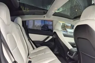 Tesla Model 3, 225 kW, elekter, automaat, tagavedu