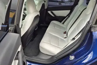 Tesla Model 3, 225 kW, elekter, automaat, tagavedu