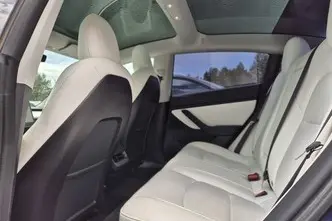 Tesla Model 3, 225 kW, elekter, automaat, tagavedu