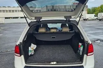 Mercedes-Benz E 200, 2.1, 100 kW, diisel, automaat, tagavedu
