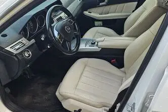 Mercedes-Benz E 200, 2.1, 100 kW, diisel, automaat, tagavedu