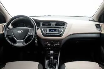 Hyundai i20, 1.2, 62 kW, petrol, manual, front-wheel drive