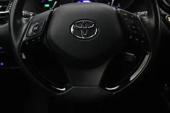 Toyota C-HR, 1.8, 72 kW, hybrid, automatic, front-wheel drive