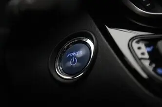 Toyota C-HR, 1.8, 72 kW, hybrid, automatic, front-wheel drive
