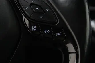 Toyota C-HR, 1.8, 72 kW, hybrid, automatic, front-wheel drive