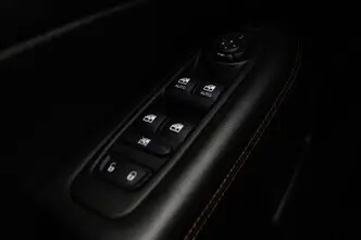 Jeep Compass, 1.3, 96 kW, lpg, manual, front-wheel drive