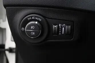 Jeep Compass, 1.3, 96 kW, lpg, manual, front-wheel drive