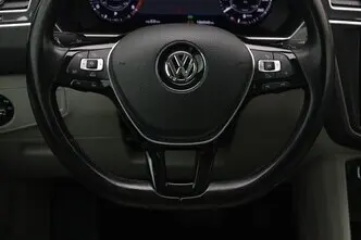 Volkswagen Tiguan, 1.4, 110 kW, бензин, автомат, полный привод
