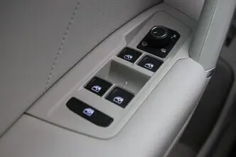 Volkswagen Tiguan, 1.4, 110 kW, бензин, автомат, полный привод