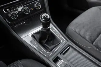 Volkswagen Golf, 1.5, 96 kW, бензин, механическая