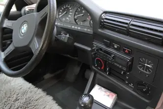 BMW 316, 1.6, 73 kW, bensiin, manuaal, tagavedu