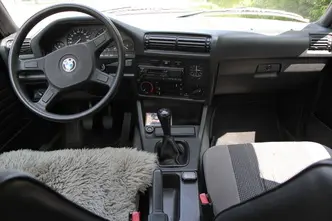 BMW 316, 1.6, 73 kW, bensiin, manuaal, tagavedu