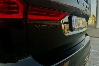 Volvo XC60, 2.0, 184 kW, гибрид, автомат, полный привод