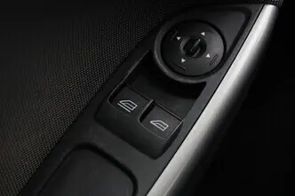 Ford Focus, 1.6, 110 kW, бензин, механическая, передний привод