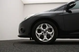 Ford Focus, 1.6, 110 kW, бензин, механическая, передний привод