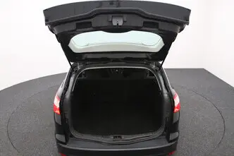 Ford Focus, 1.6, 110 kW, бензин, механическая, передний привод