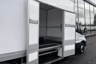 Iveco Daily, 3.0, 129 kW, дизель, механическая, задний привод