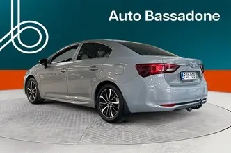 Toyota Avensis, 1.8, 108 kW, petrol, automatic, front-wheel drive