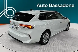 Opel Astra, 1.2, 100 kW, гибрид, автомат, передний привод
