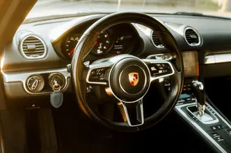 Porsche 718, 2.0, 220 kW, bensiin, automaat, tagavedu