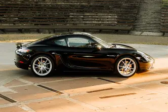 Porsche 718, 2.0, 220 kW, bensiin, automaat, tagavedu