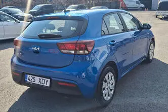 Kia Rio, bensiin, automaat, esivedu