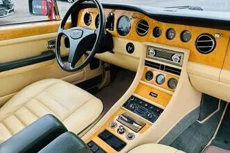Bentley Turbo R, bensiin, automaat, tagavedu