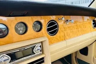 Bentley Turbo R, bensiin, automaat, tagavedu