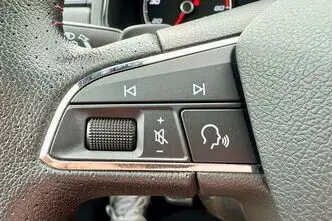 SEAT Ibiza, bensiin, automaat, esivedu