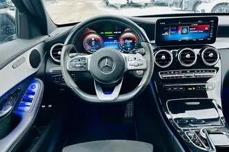 Mercedes-Benz C 300, pistikhübriid, automaat, tagavedu